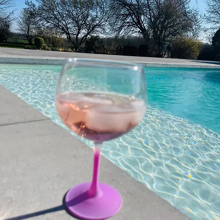 Casa Blanca Avec Accès Piscine Privée Sans Vis à Vis Tournai